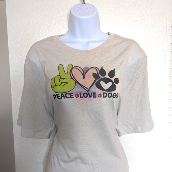 Peace Love & Dog tee - Picture 1 of 1